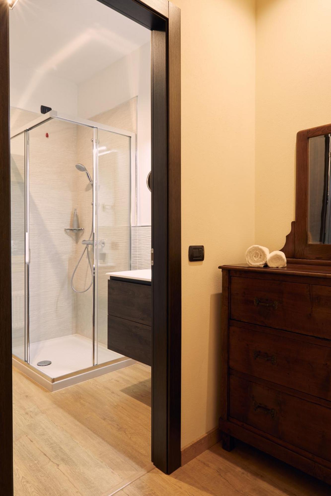 Le Corti Dei Sassi Bed & Breakfast Berbenno di Valtellina Phòng bức ảnh